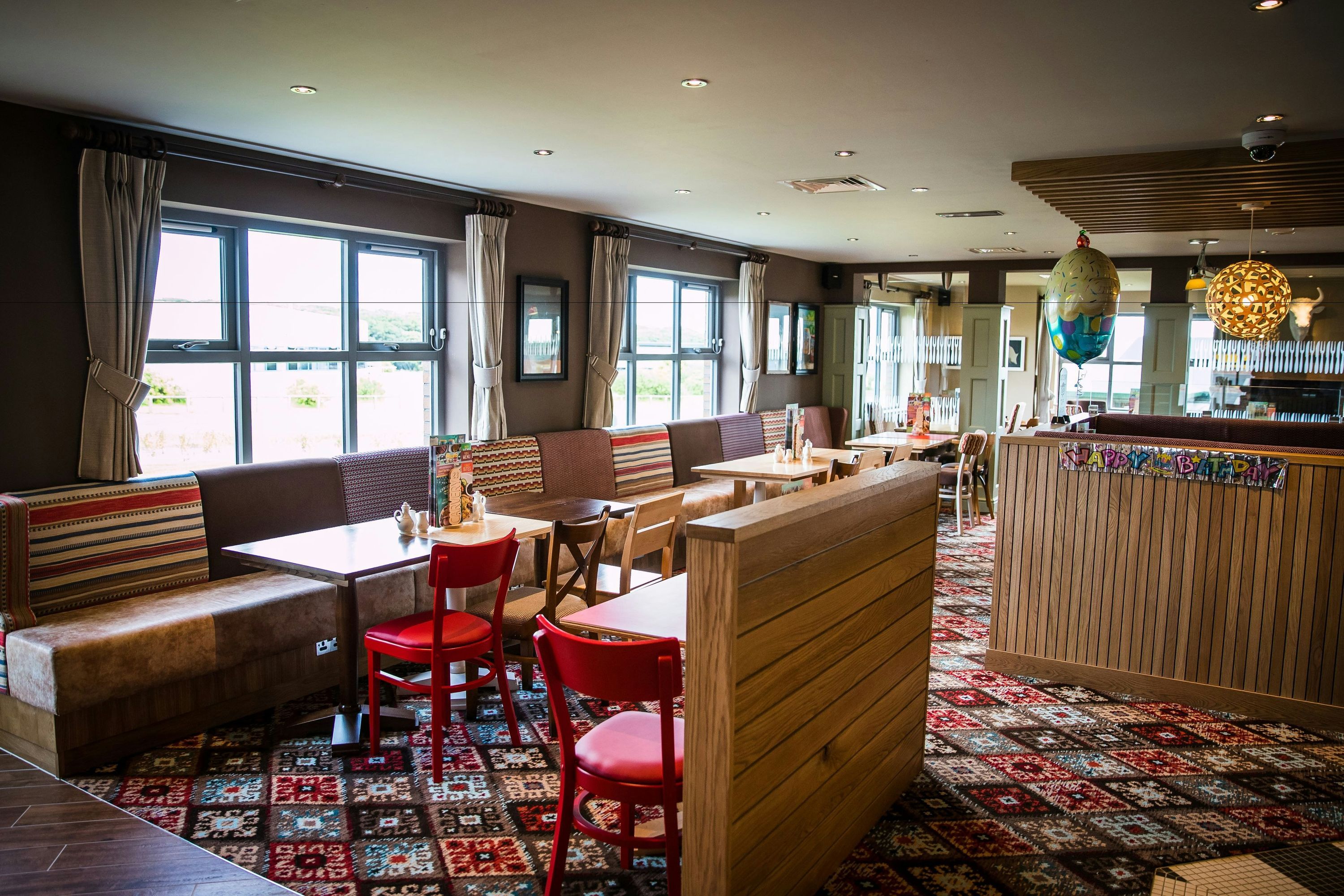 هاربور سبرينج، بيترهيد من مارستونز إنز - بيترهاد - مطعم