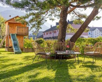 Haus Christina - Romantik Suite - Bludenz - Patio