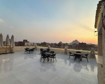 Sun 3 Pyramids Inn - Cairo - Ban công