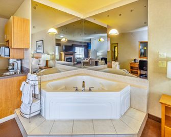 Clarion Pointe - Rimbey - Bedroom