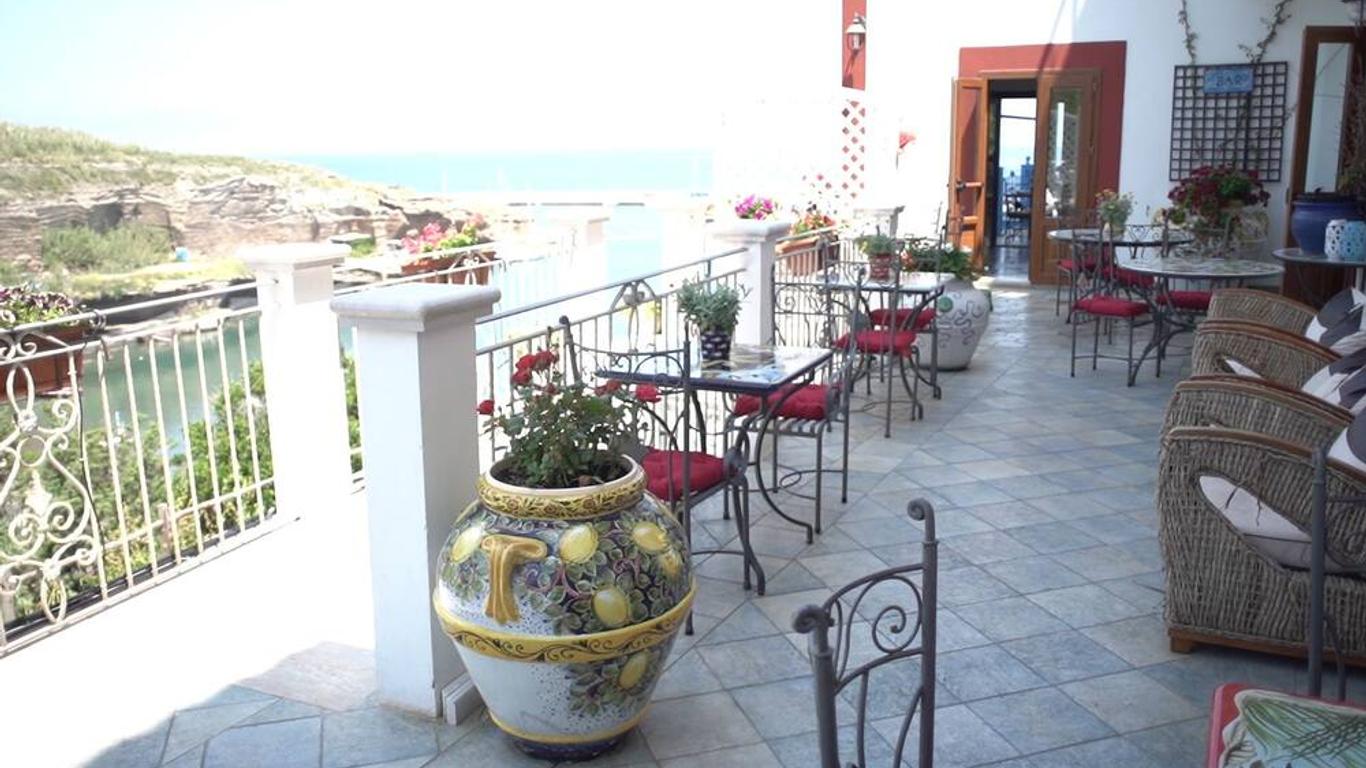 هوتل أيزولابيلا