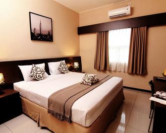 Pondok Keluarga Osamaliki - Salatiga - Habitación
