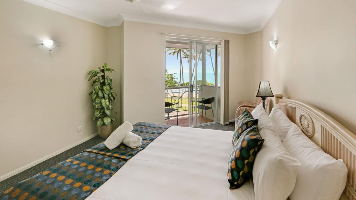 Alassio Palm Cove