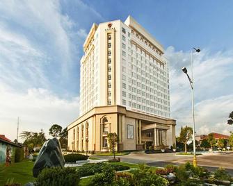 Tan Son Nhat Saigon Hotel - הו צ'י מין סיטי - בניין