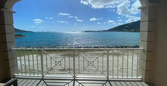 Maria’s by the Sea Hotel - Road Town - Balcone