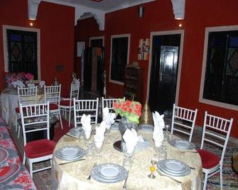 Kasbah Red Castel Hostel - Marrakech - Restaurant