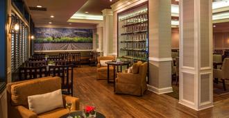 DoubleTree Raleigh Durham Airport at Research Triangle Park - Durham - Lounge