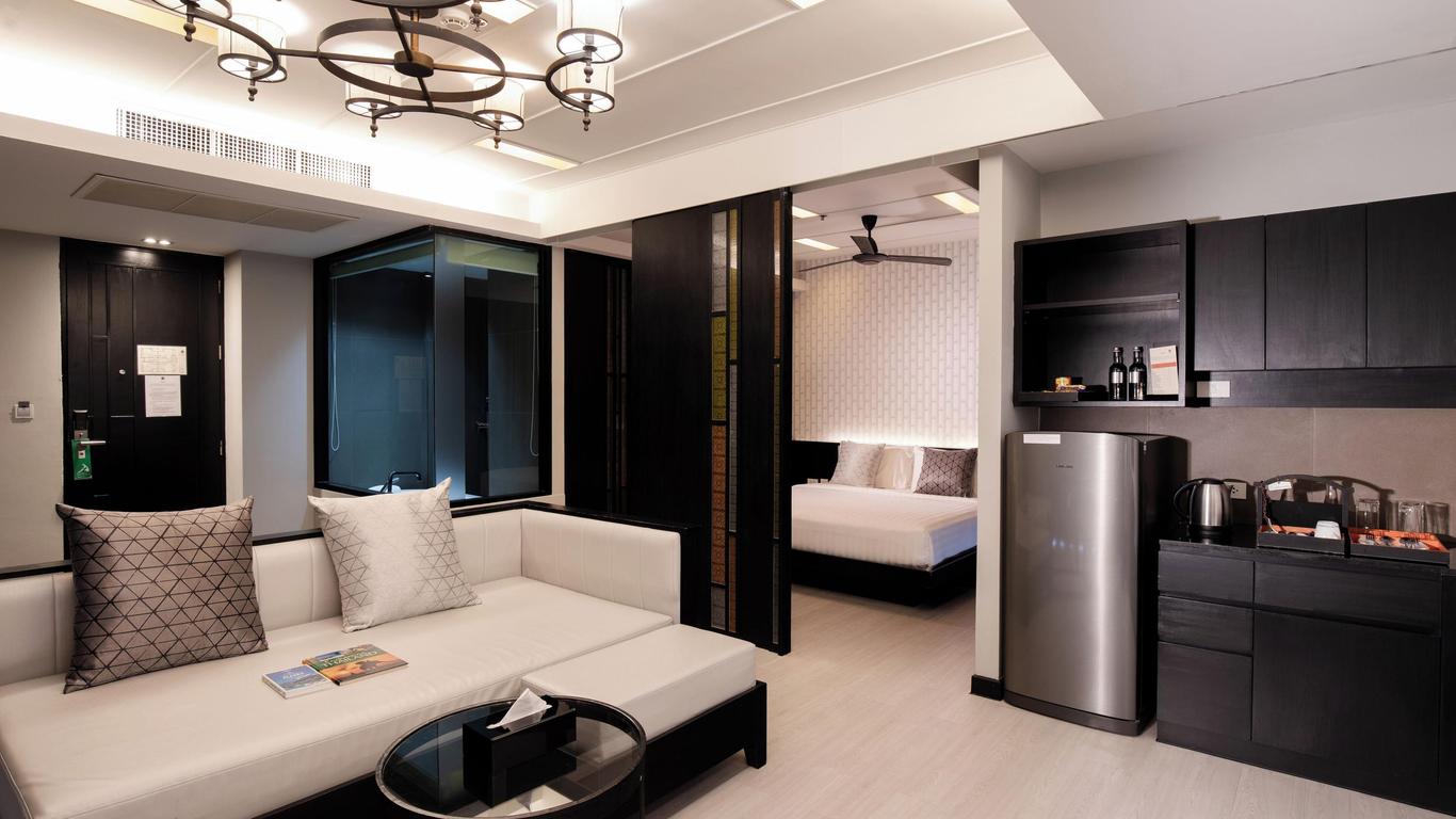 De Chai Oriental Nimman - Sha Plus