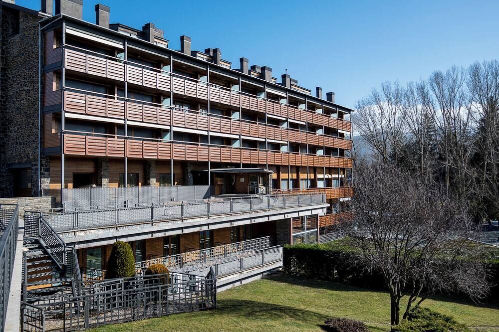 Hotel Llivia - Llivia - Building