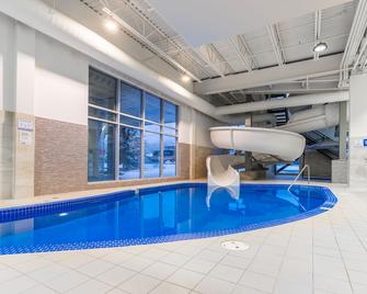 Canmore Inn & Suites - Canmore - Bể bơi