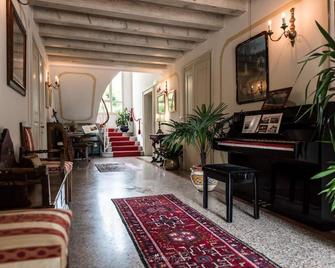 Ca' Settecento 'Villa Cavazza Querini' - Pasiano di Pordenone - Sala de estar