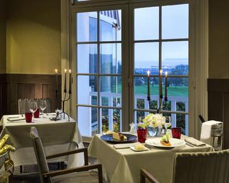 فندق باريير اوتيل دو غولف - دوفيل - مطعم