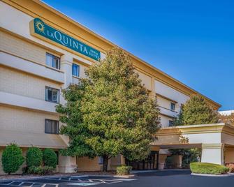 La Quinta Inn & Suites by Wyndham Nashville Franklin - Franklin - Bygning