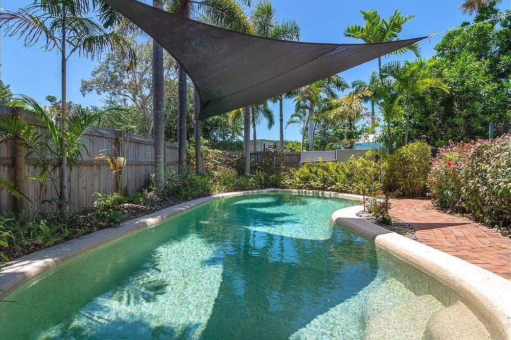 Entire 2 bedroom townhouse - Four Mile Beach Escapes - your home away from home - פורט דאגלאס - בריכה