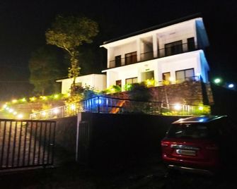 M woods - Vagamon - Building