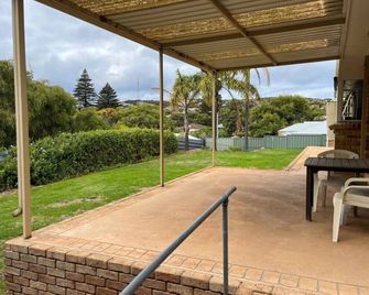 Eos 2 - Esperance - Balcony