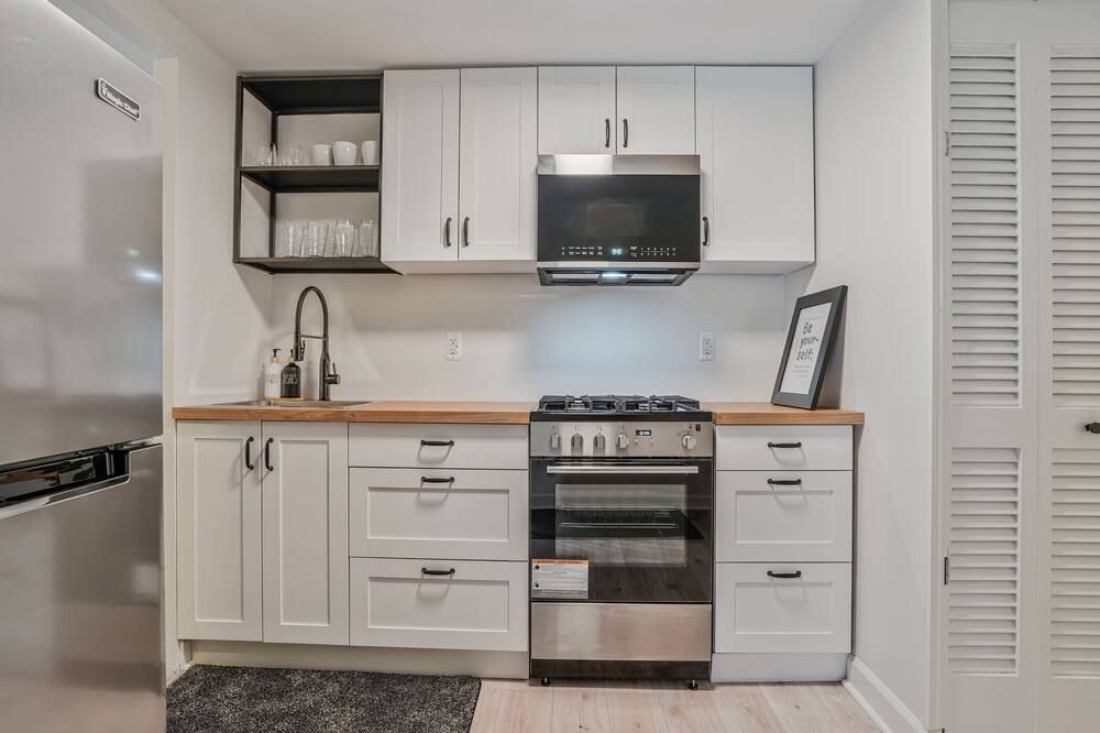 Newly remodeled 1BR/1BA apartment centrally located near top dining/attractions. - פיטסבורג - מטבח