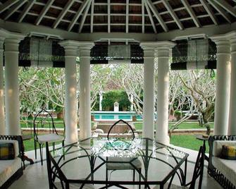 The Sun House - Galle - Patio