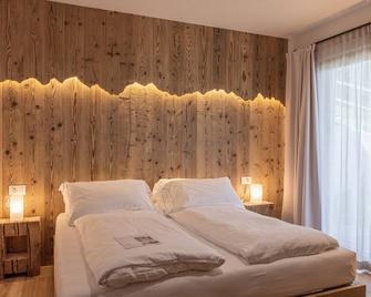 B&b Giallo - Suite Laurina With Private Spa - Pieve di Cadore - Bedroom