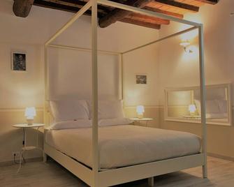 Il Contado -room and breakfast- - Castelfranco Emilia - Schlafzimmer
