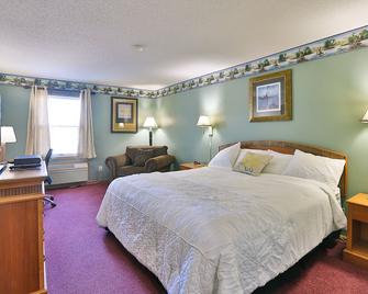 Amerivu Inn And Suites New Richmond - New Richmond - Bedroom