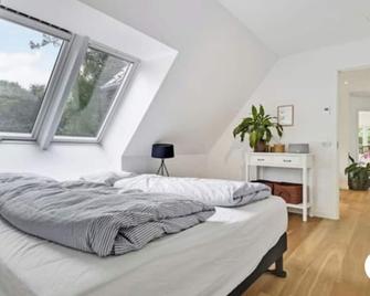 Luxurious 10 bed house, beach, lake, forest, tranquility, harmony - Vedbæk - Bedroom