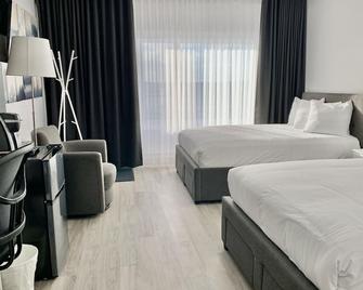 Hôtel Sept-Îles - Sept-Îles - Habitación