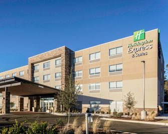 Holiday Inn Express & Suites Wilmington West - Medical Park By IHG - Wilmington - Building