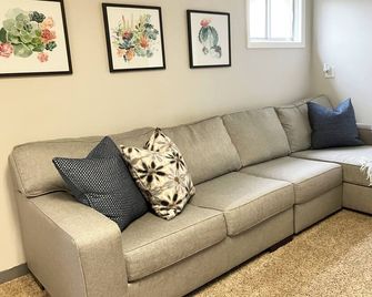 Cozy gathering place- family friendly, sleeps 10+ - Rexburg - Obývací pokoj