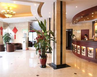 Greentree Inn Shanghai Caoan Road Textile Express Hotel - شنغهاي - أفضل طعام
