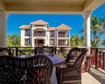 503 - 2nd Floor Ocean View Suite - San Pedro Town - Balcony