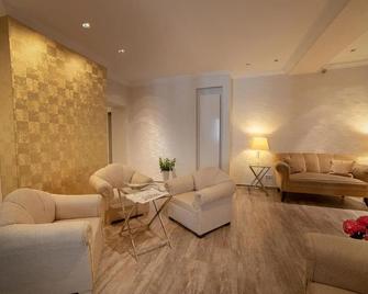 Hotel Brenner - Koblenz - Living room