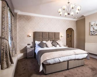 Borough Arms Hotel - Newcastle-under-Lyme - Bedroom