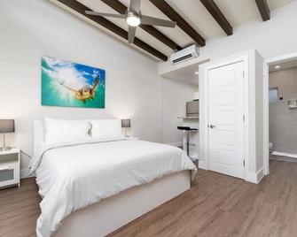 The Hideaway at Lake Ridge 2 - فورت لاودردال - غرفة نوم