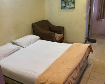 Hotel New Tauns Klang - Klang - Bedroom