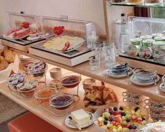 Hotel Am Kupferhammer - Tübingen - Buffet