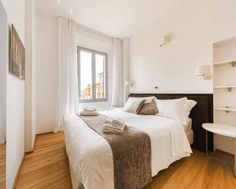 Immobo Arcadian - Piazza Maggiore View - Bologna - Bedroom
