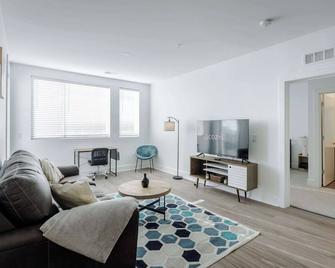 Cozysuites Stunning 3br In Downtown Cincinnati - Cincinnati - Wohnzimmer