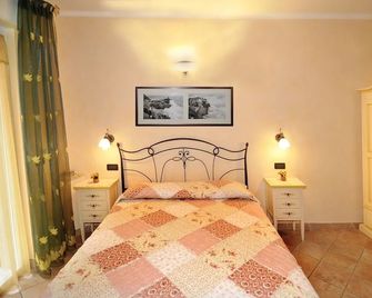 Il Timone Loreto - Monterosso al Mare