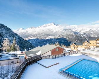 Vacancéole - Résidence La Turra - Valfréjus - Piscine