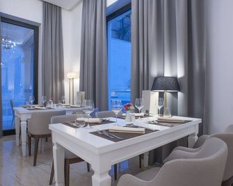 Hotel Moskva - Budva - Ruokailuhuone