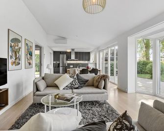 Awesome Home In Roskilde With Wifi - Roskilde - Oturma odası