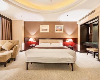 Tianyi Commercial Hotel - Xi'an - Bedroom