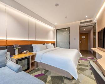 Lavande Hotel Guangzhou Shibi Metro Station - Guangzhou - Schlafzimmer
