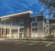 La Quinta Inn & Suites by Wyndham Myrtle Beach - N Kings Hwy