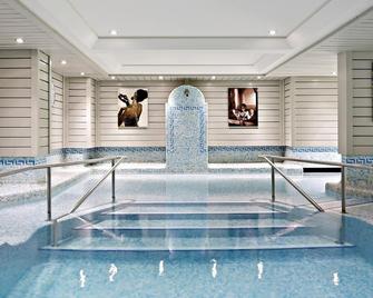 Hotel Le Morgane - שאמוני מון-בלאן - בריכה