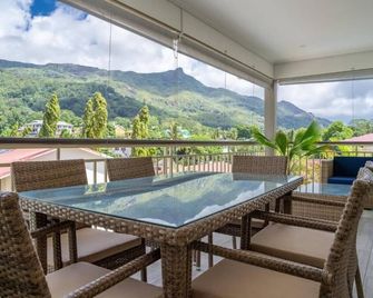 Voilà Beau Vallon - Victoria - Balcony