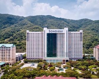 Sonopet Vivaldi Park - Hongcheon - Building