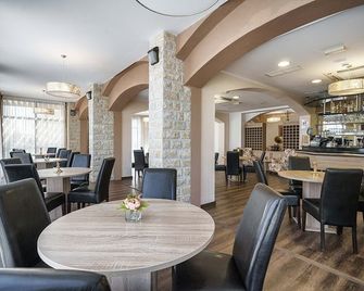 Hotel Stella Maris - Style & Comfort - וודיצה - מסעדה
