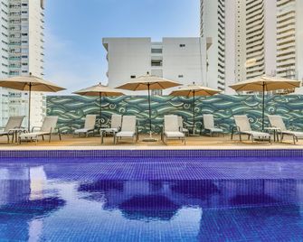 One Acapulco Costera - Acapulco - Piscine